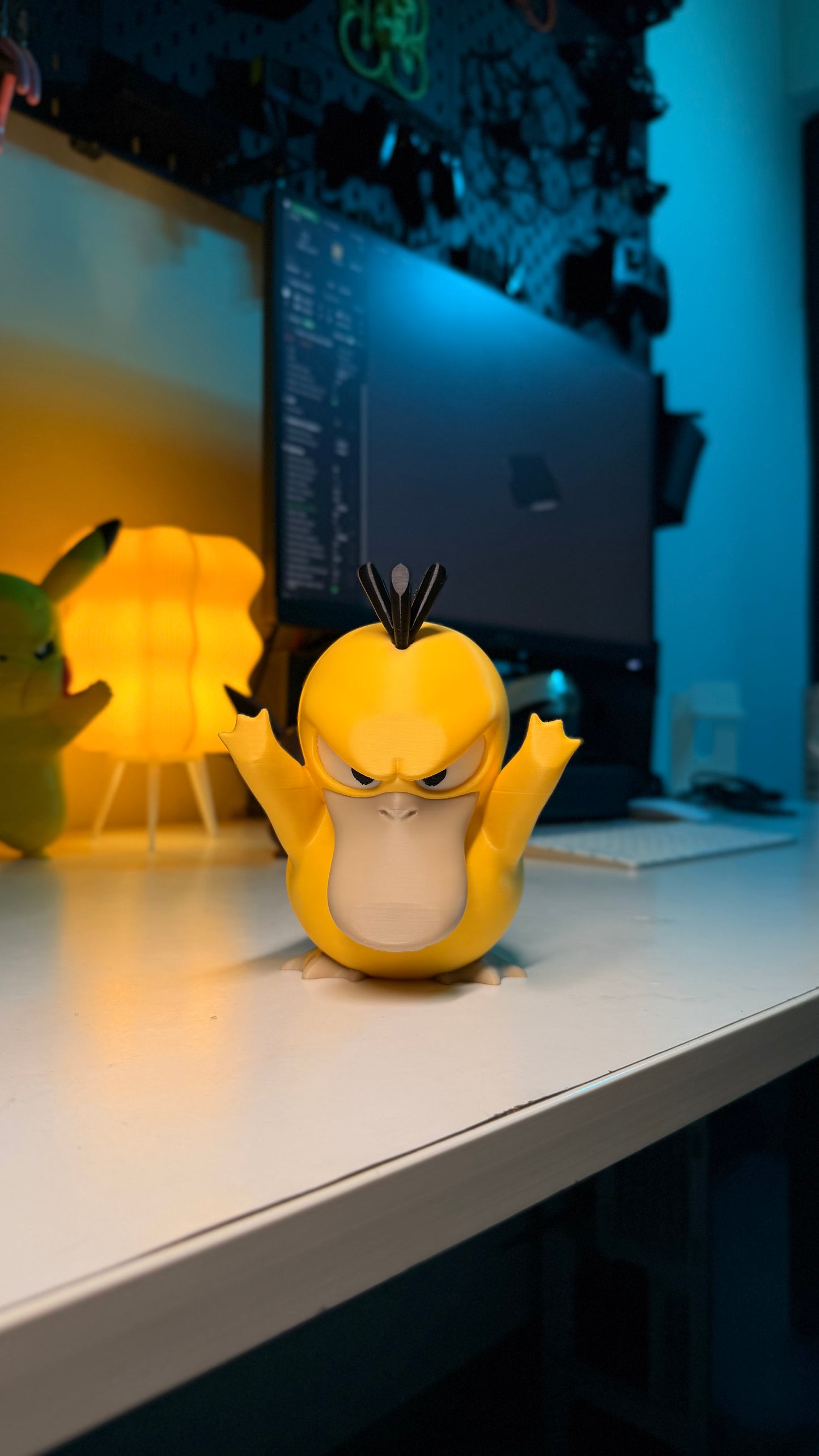 KIVIU Window Series Collectible Figure #003