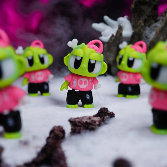 🧟 Flexi Zombie Collectible Toy – Glow-in-Style Mini Figure